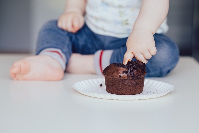 Babymusthaves: van borstvoeding tot babykamer inrichting en leerzaam speelgoed